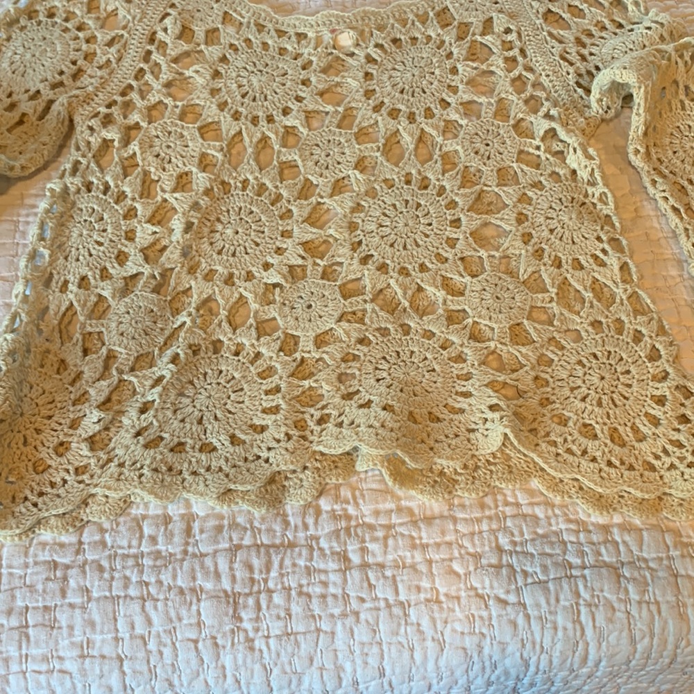 Cotton Candy Los Angeles crochet crop sweater - Picture 5 of 5